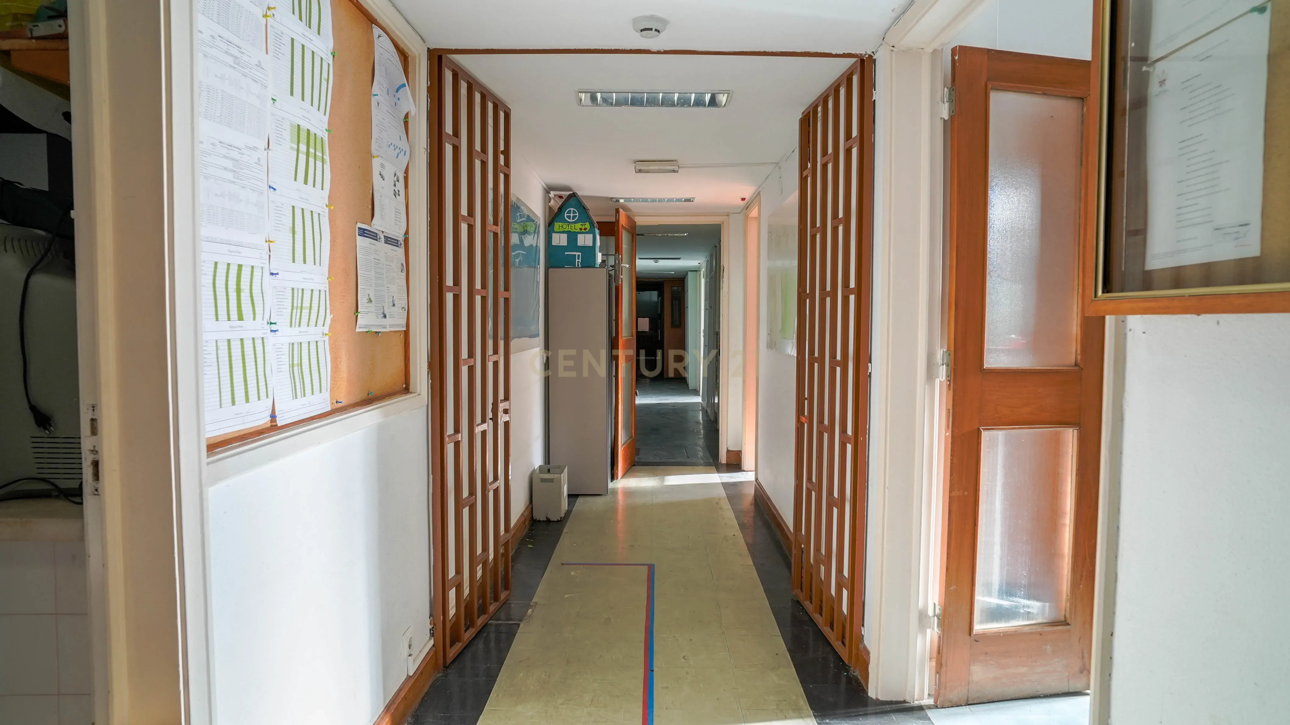 Espaço Versátil com Localização Privilegiada - Image 19