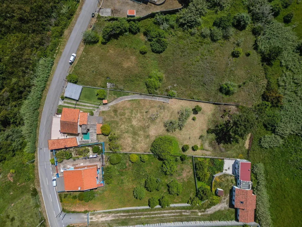 Moradia T4 com Vista Mar e Cidade - Image 4