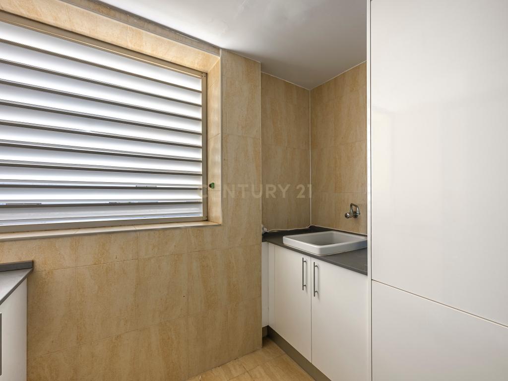 Exclusivo triplex de luxo com solário e jacuzzi em La Cala de Mijas - Image 19