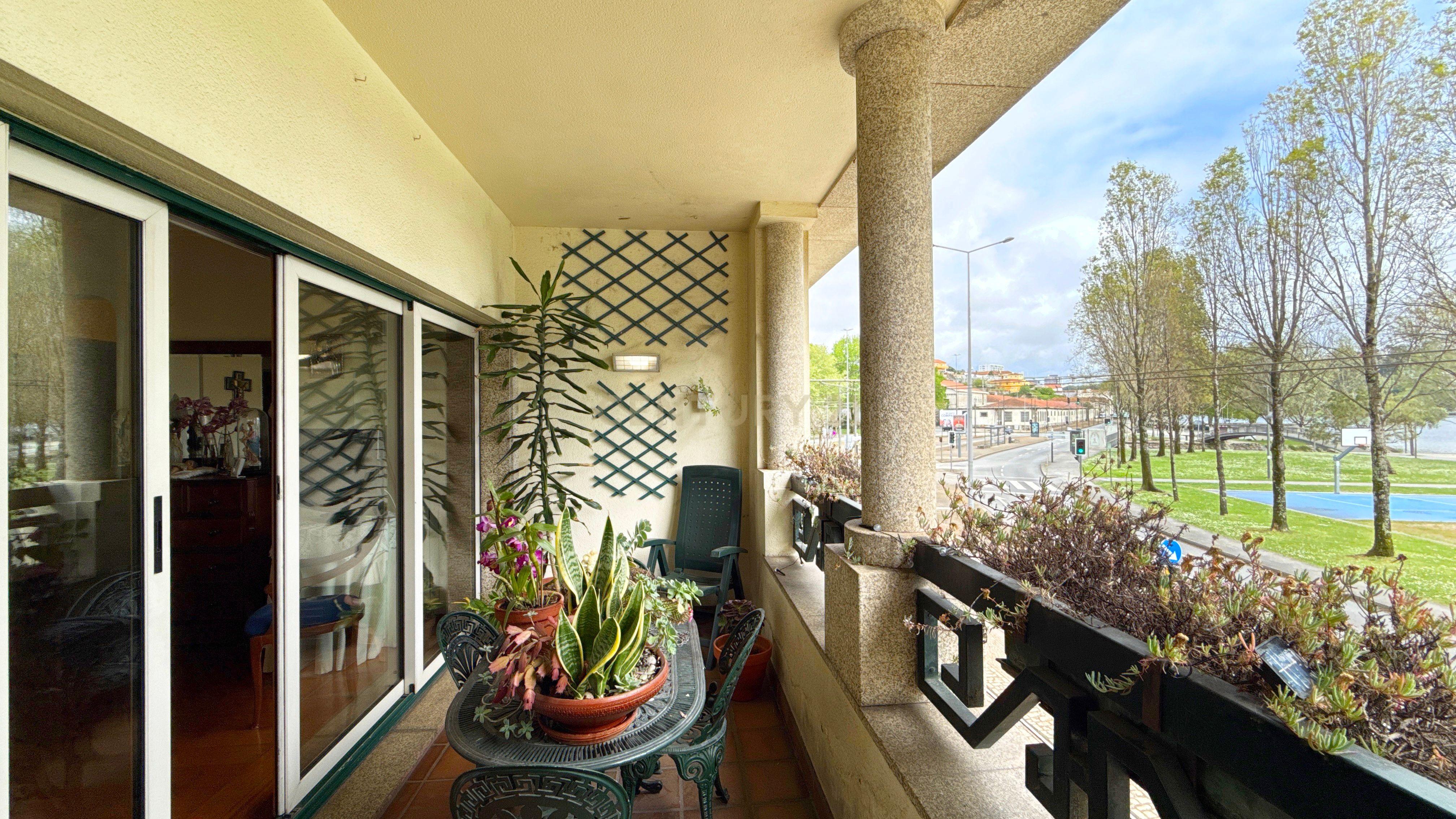 APARTAMENTO T5 DUPLEX | VISTA RIO | LORDELO DO OURO – FOZ, PORTO - Image 22