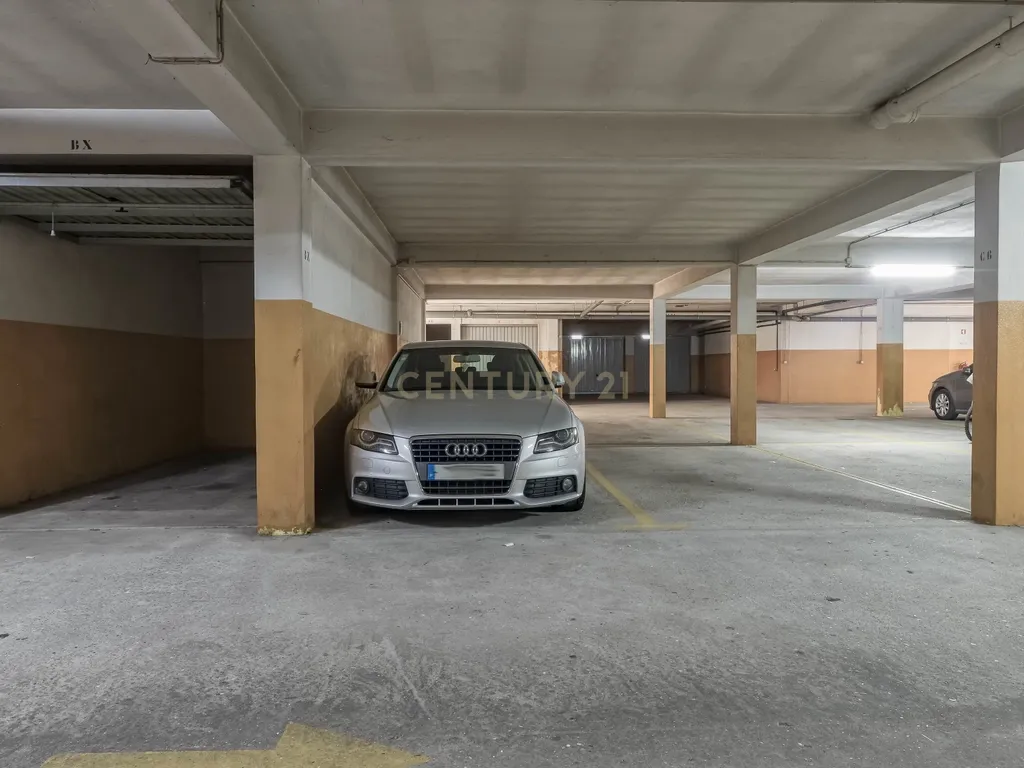 Apartamento T1 em Vila Nova de Gaia, com lugar de garagem - Image 17