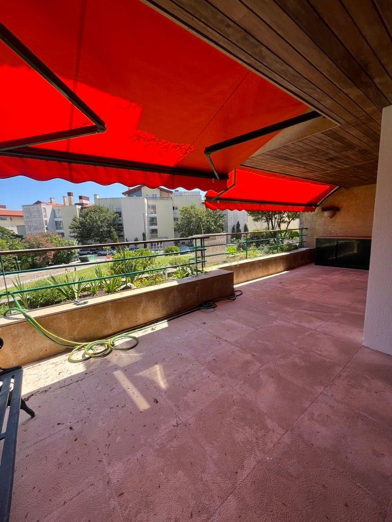 Fotografia 10 de T3 com Terraço e Vista Desafogada – Belas Clube de Campo - Arrendamento