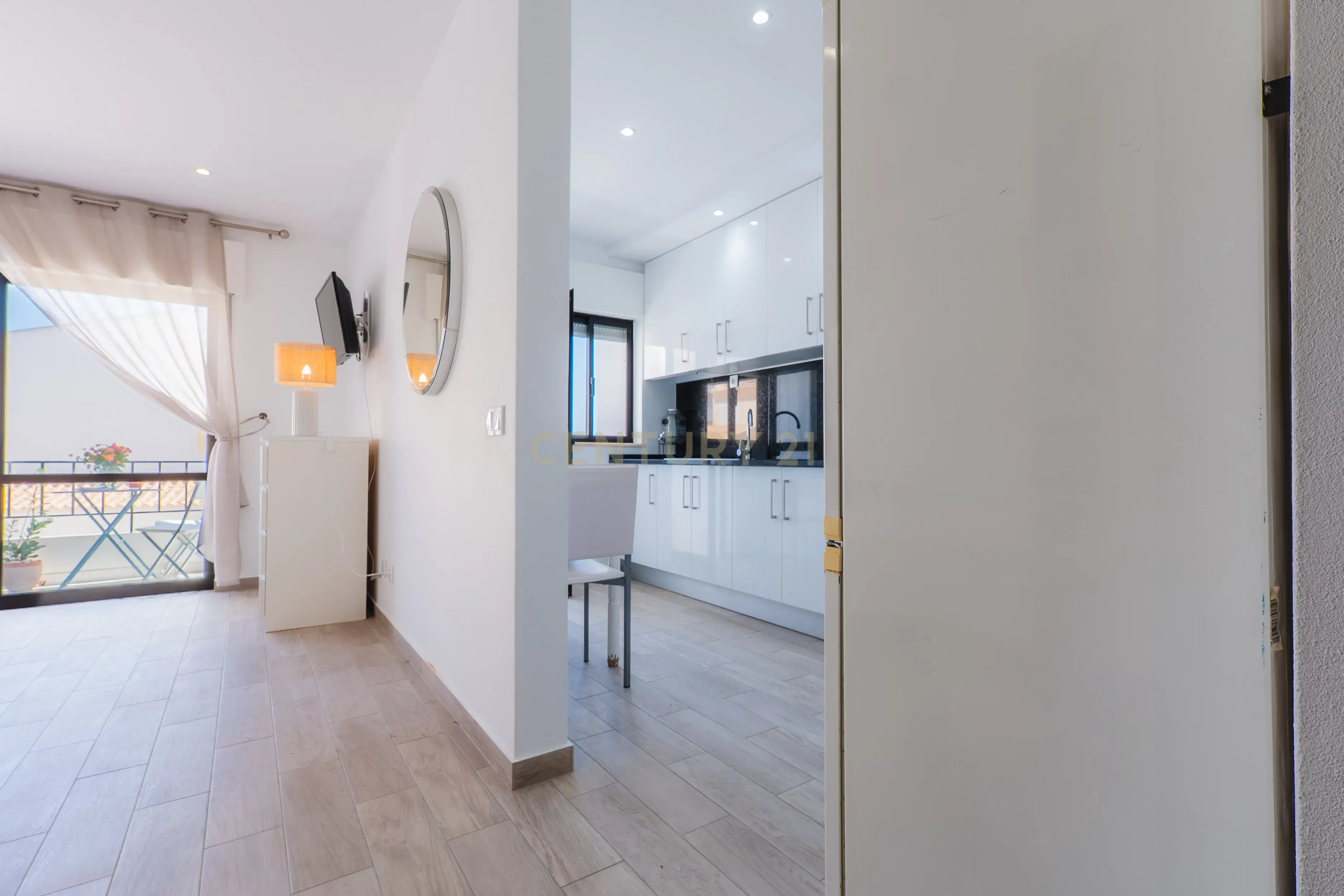 Fotografia 3 de Apartamento renovado com Piscina, Garagem, com varandas, perto da praia em Alvor