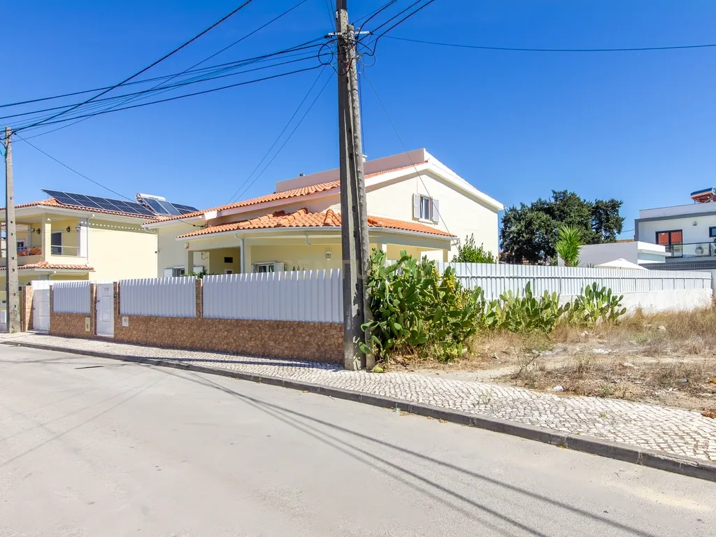 Moradia T6 na Quinta do Conde, Boa Água III - Image 27