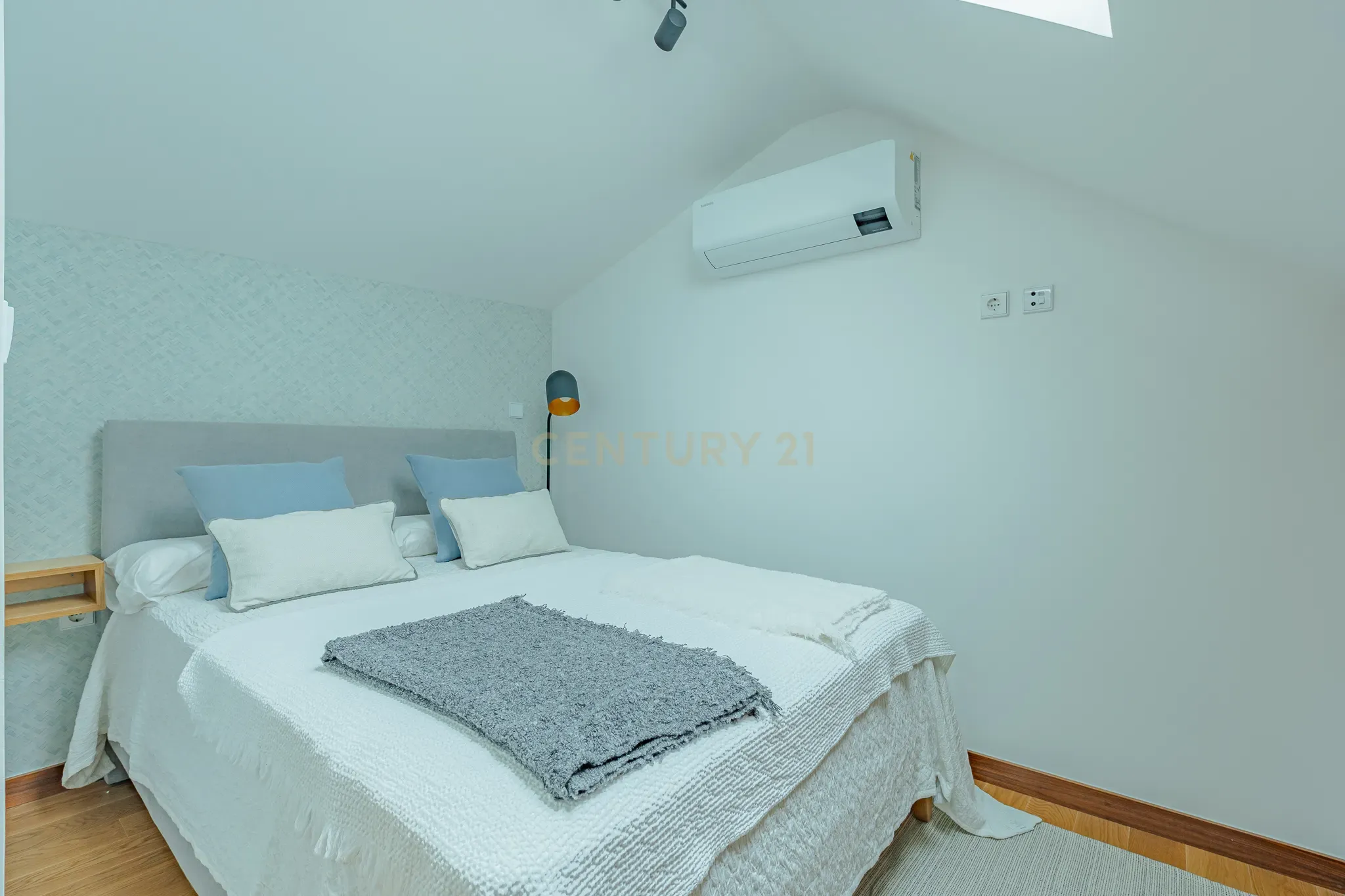 Arrendamento T2 Duplex S. Bento| Santa Catarina | Porto - Image 15