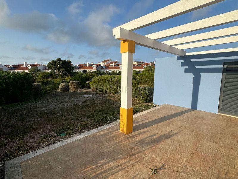 Encantadora moradia de 3 quartos situada no condomínio fechado Casas da Aldeia, em São Francisco da Serra - Image 10