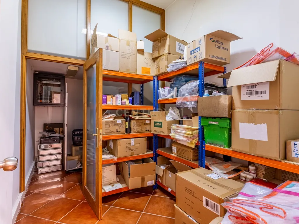 Loja em Alfragide, central, 367 m2 - Image 13