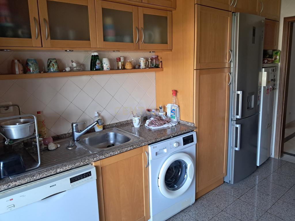 Apartamento espaçoso T3+2 em Carcavelos - Quinta de São Gonçalo com Vista Mar - Image 5
