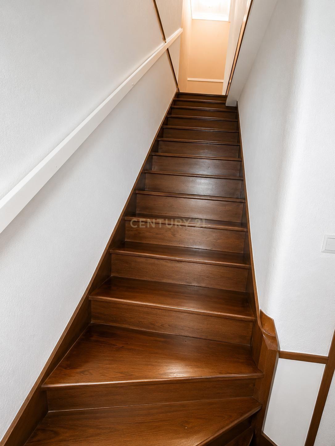 Fotografia 7 de Moradia T3 com Barracão de 400 m² em Terreno de 1.400 m² | Vimieiro, Santa Comba Dão