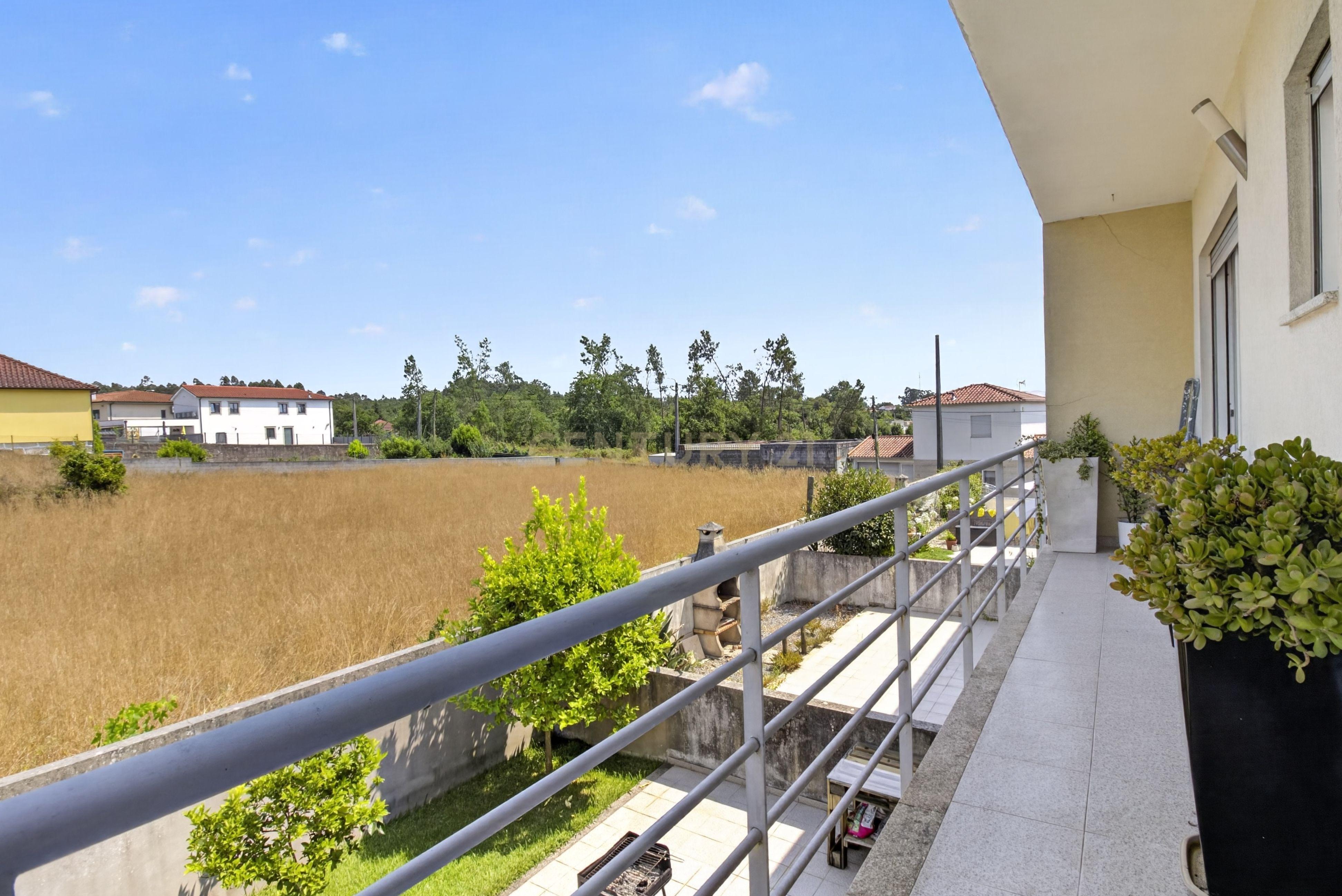 Fotografia 10 de Apartamento T2 Renovado em Lijó, Barcelos