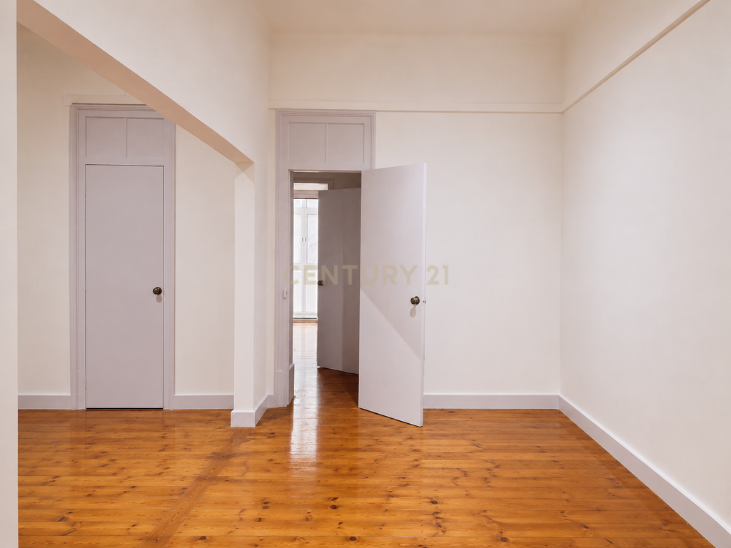 Apartamento T3 para Arrendamento em Campolide - Image 5