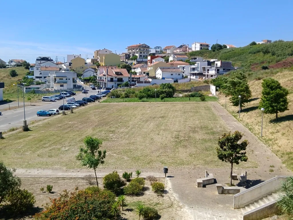 Oportunidade de Investimento, 2 Lotes Urbanos para Construção de Prédios - Image 1