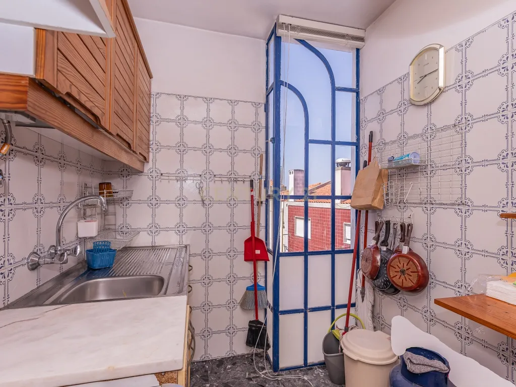 T4 Duplex na Vila de Sesimbra – Ideal para Férias em Família - Image 7