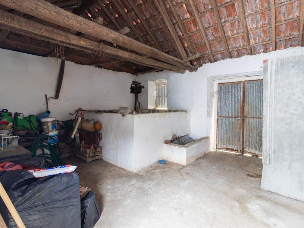 Casa T2 em Alcobaça com Jardim e Vista para o Campo - Image 7