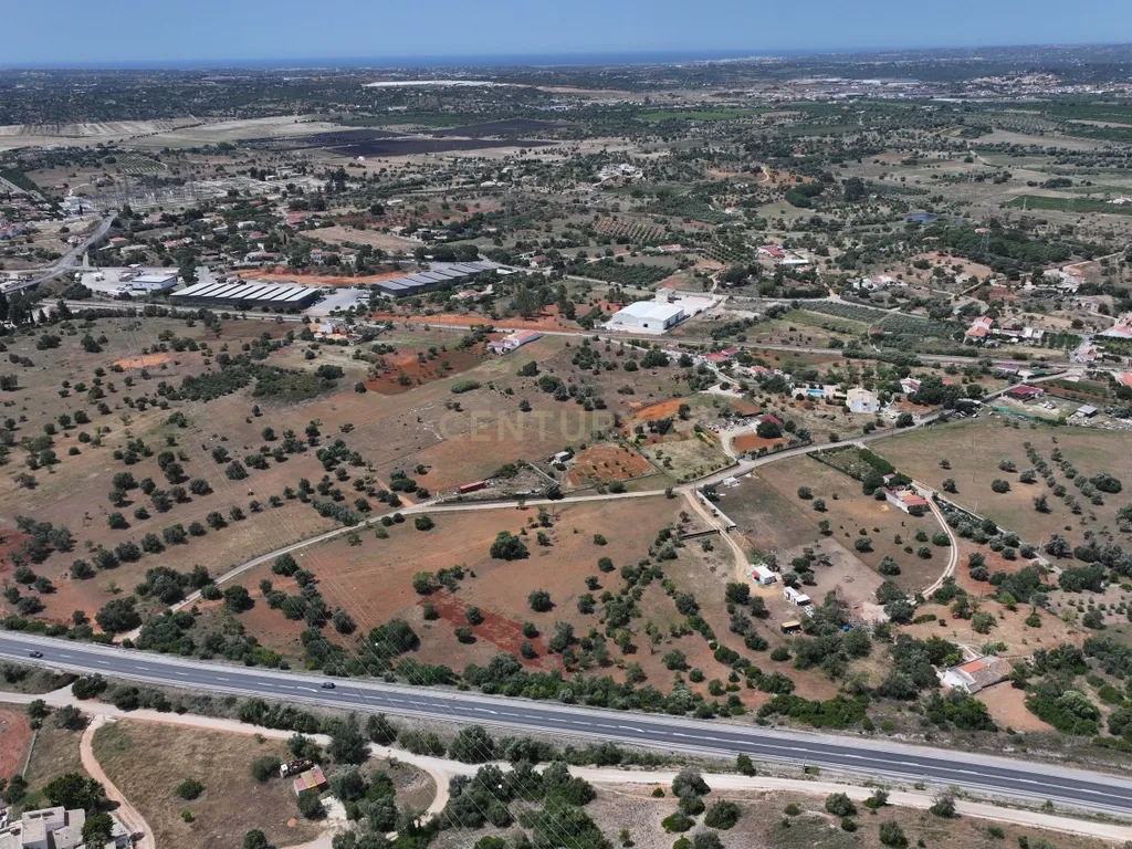 Terreno rústico localizado em Gateiras em Tunes, com uma área total de 14880m². - Image 15