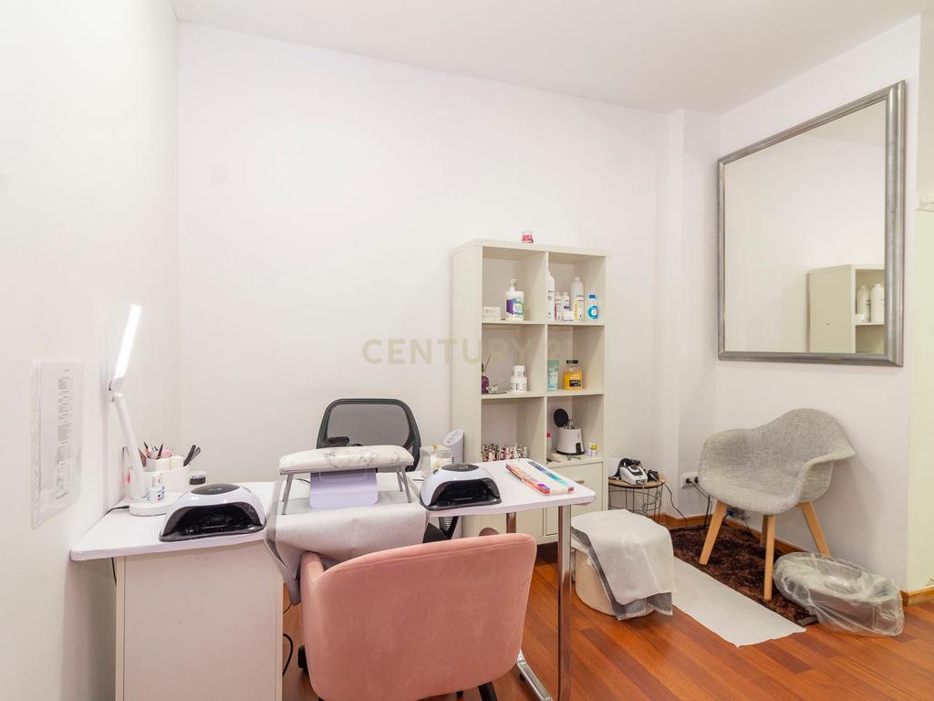 Loja No Centro do Funchal - para Trespasse - Image 10