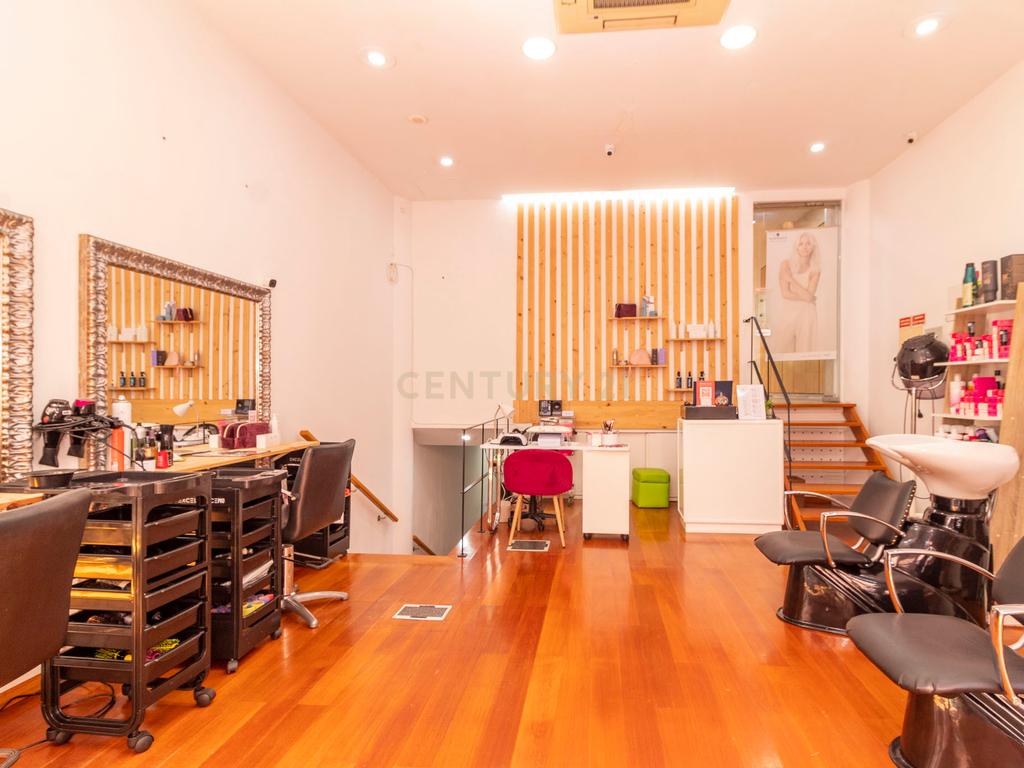 Loja No Centro do Funchal - para Trespasse - Image 3