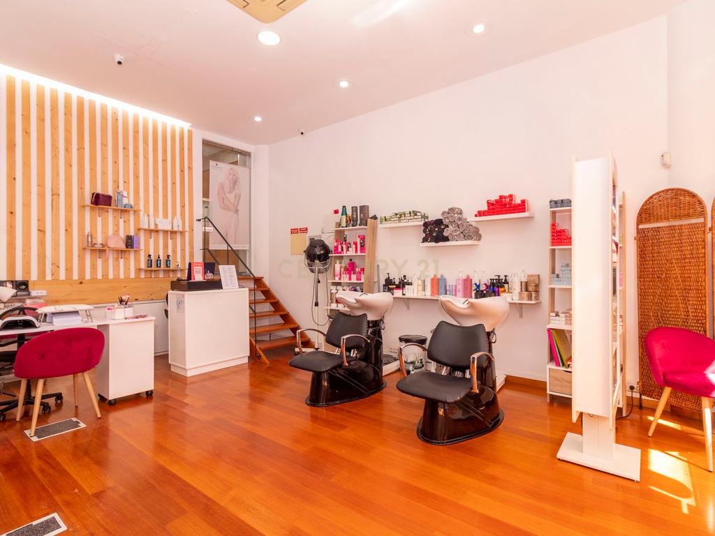 Loja No Centro do Funchal - para Trespasse - Image 8