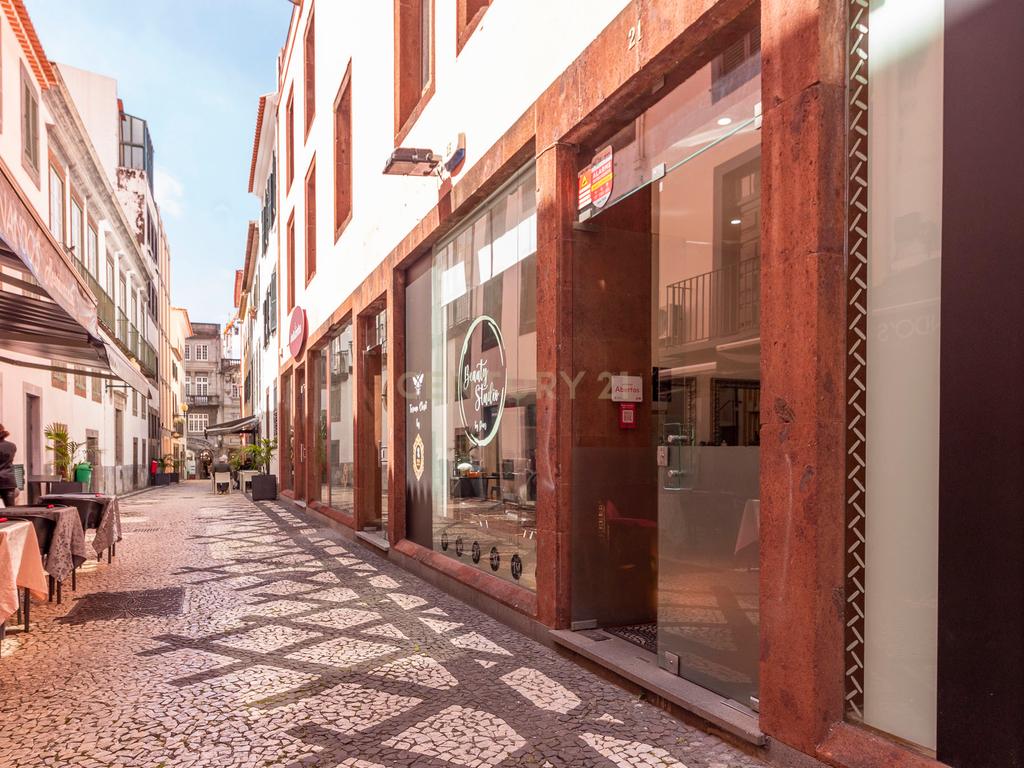 Loja No Centro do Funchal - para Trespasse - Image 2