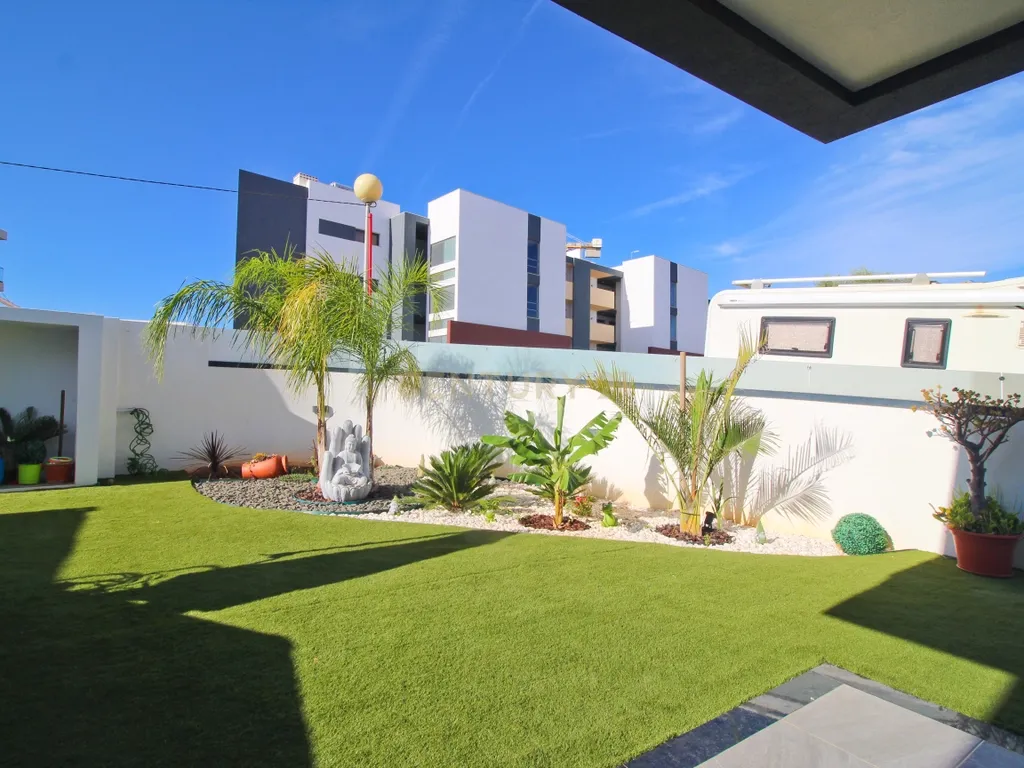 Casa Nova em Alvor, Portimão - Luxo e Conforto - Image 49