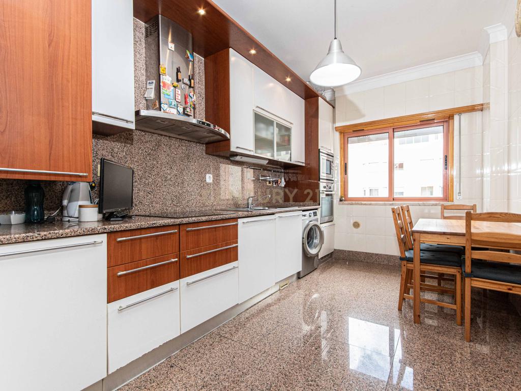 Apartamento  T3  para venda em Odivelas - Image 16