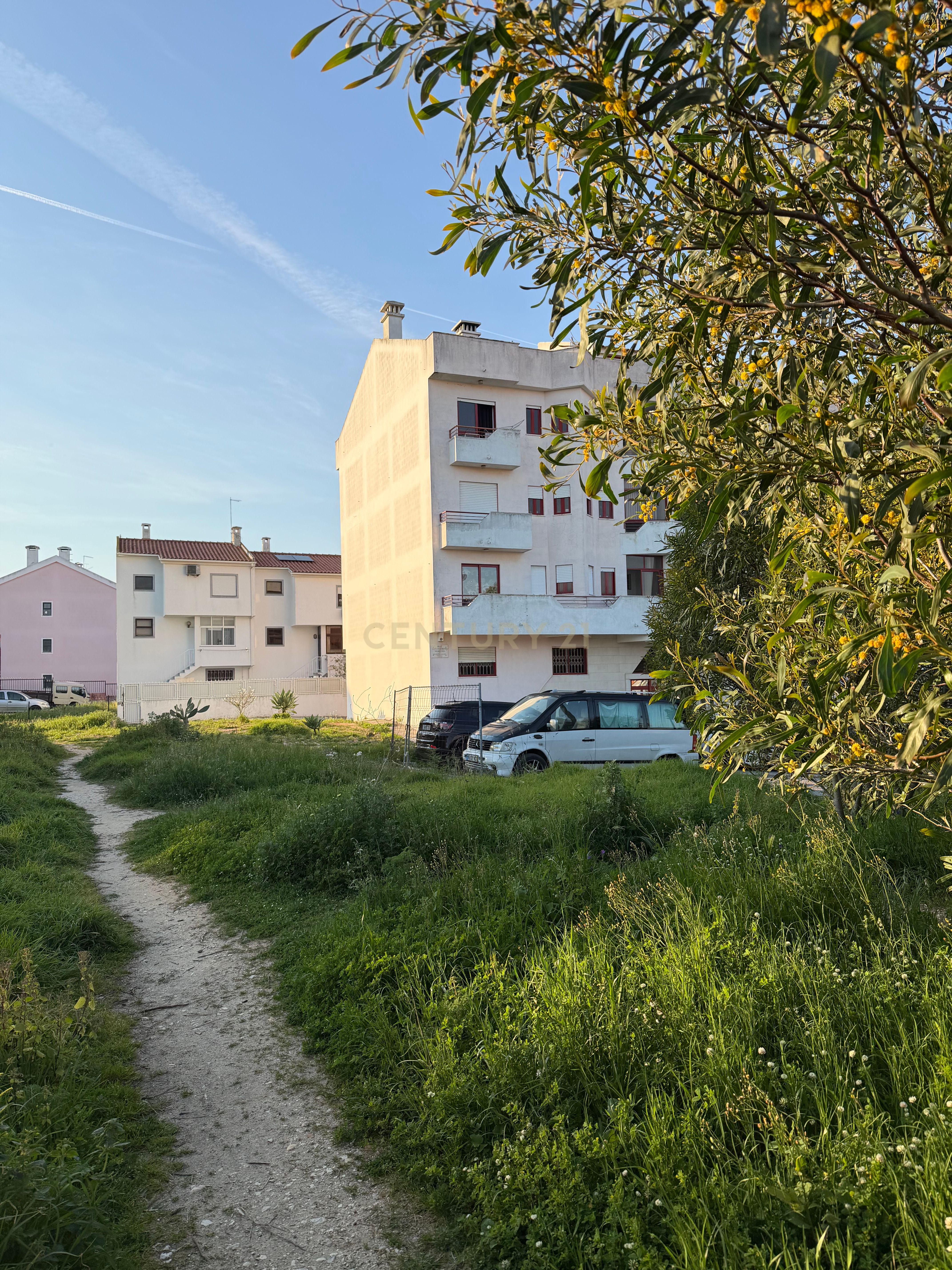 Fotografia 7 de Terrenos rústicos 630 m² em Vila Nova de Caparica