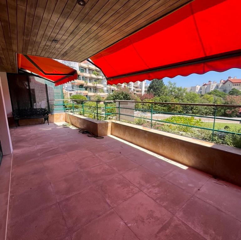 T3 com Terraço e Vista Desafogada – Belas Clube de Campo - Arrendamento - Image 6
