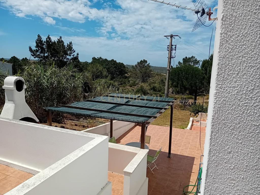 Moradia T2 com vista praia de Monte Clérigo | Aljezur - Image 3