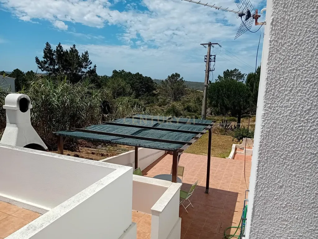 Moradia T2 com vista praia de Monte Clérigo | Aljezur - Image 3