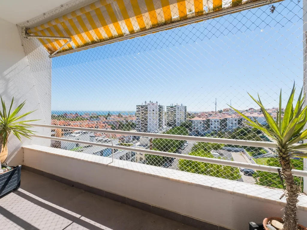Excelente T4 c/Box | São Domingos de Rana - Image 5