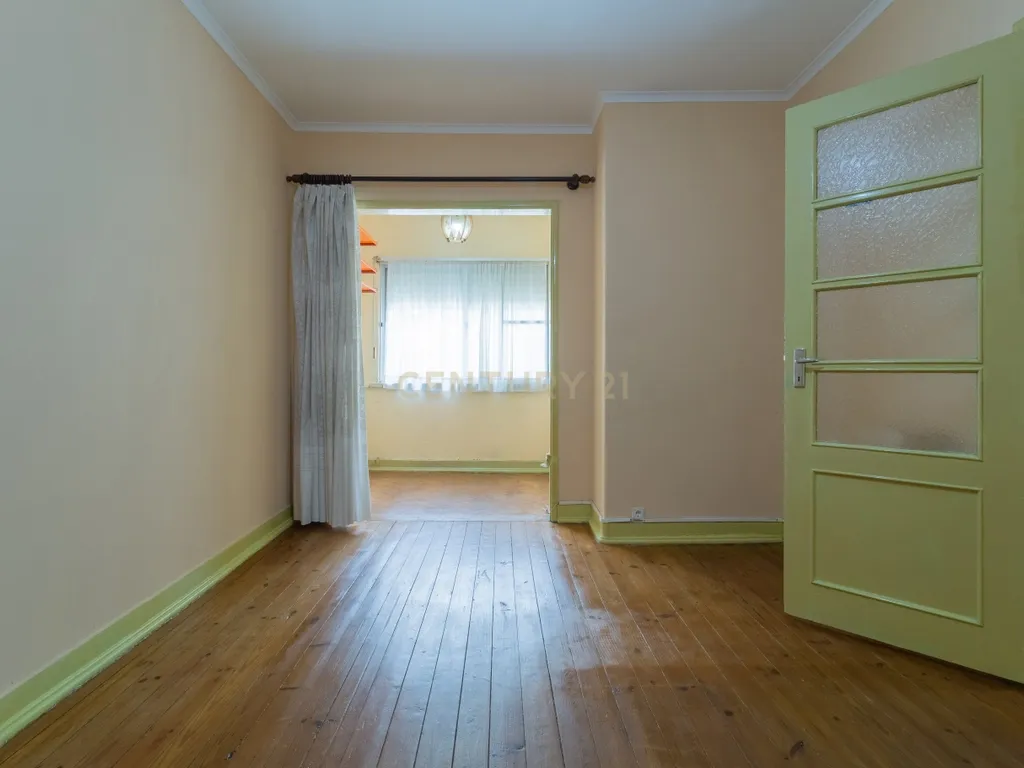 Apartamento T3 em Moscavide, Loures - Image 12