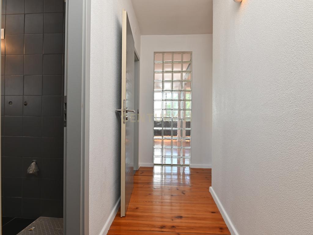 T2 - Carcavelos (Cascais) - Totalmente remodelado e equipado - Image 11