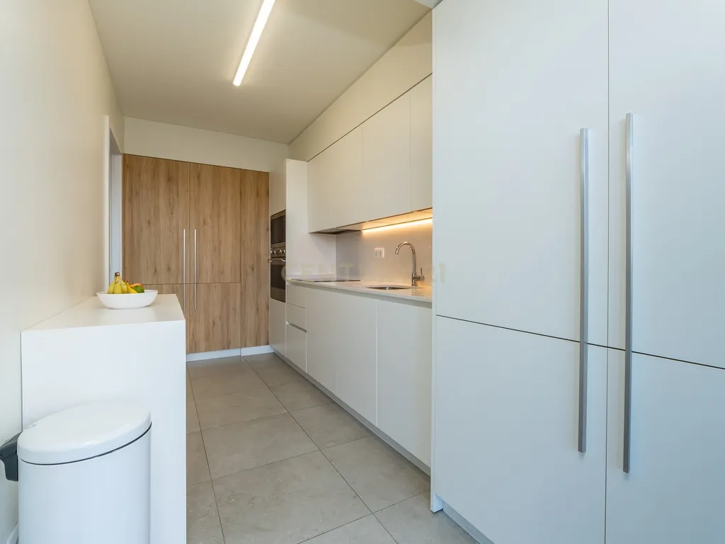 Apartamento T2 no VALRIO II junto ao Parque das Nações - Image 9
