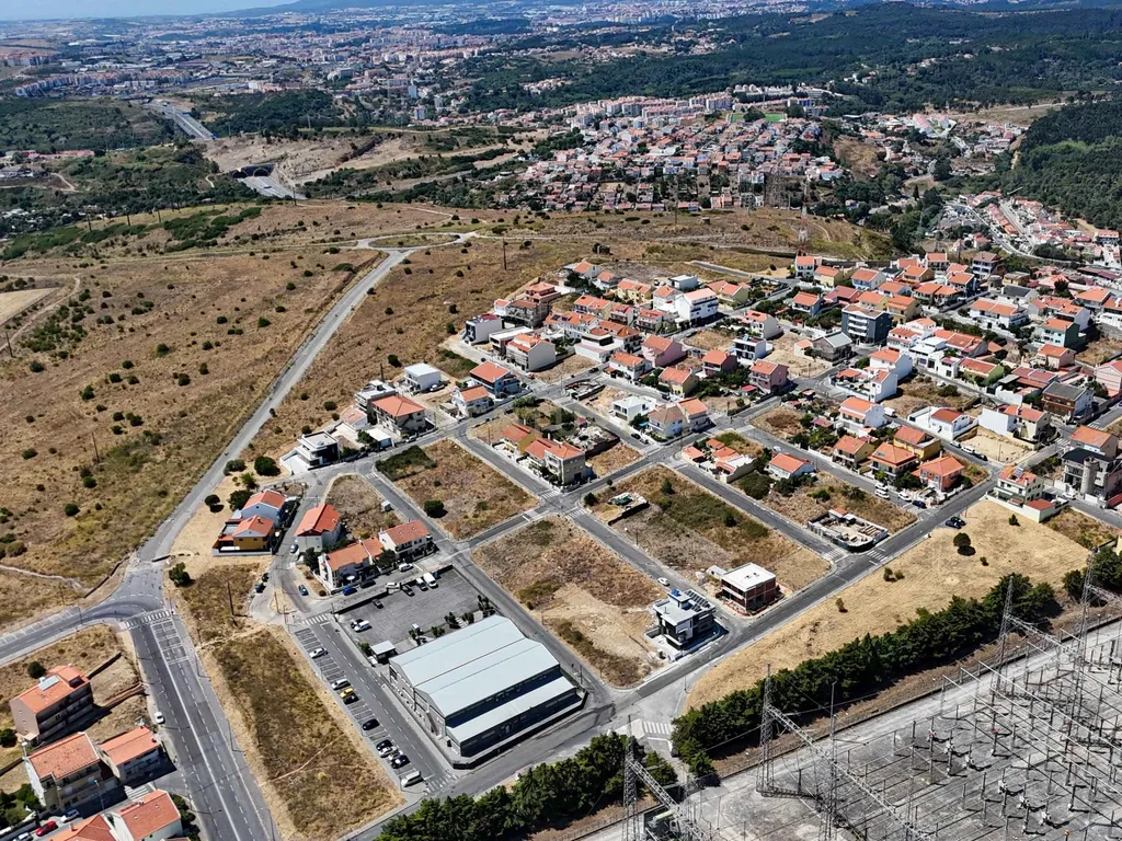 Terreno para construção de moradia T3 | 190 m² | Amadora - Image 20