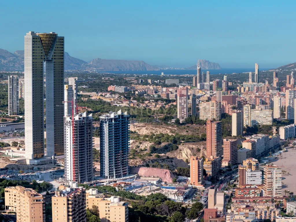 Luxuosa Moradia em Construção com Vista Panorâmica em Finestat - Image 12
