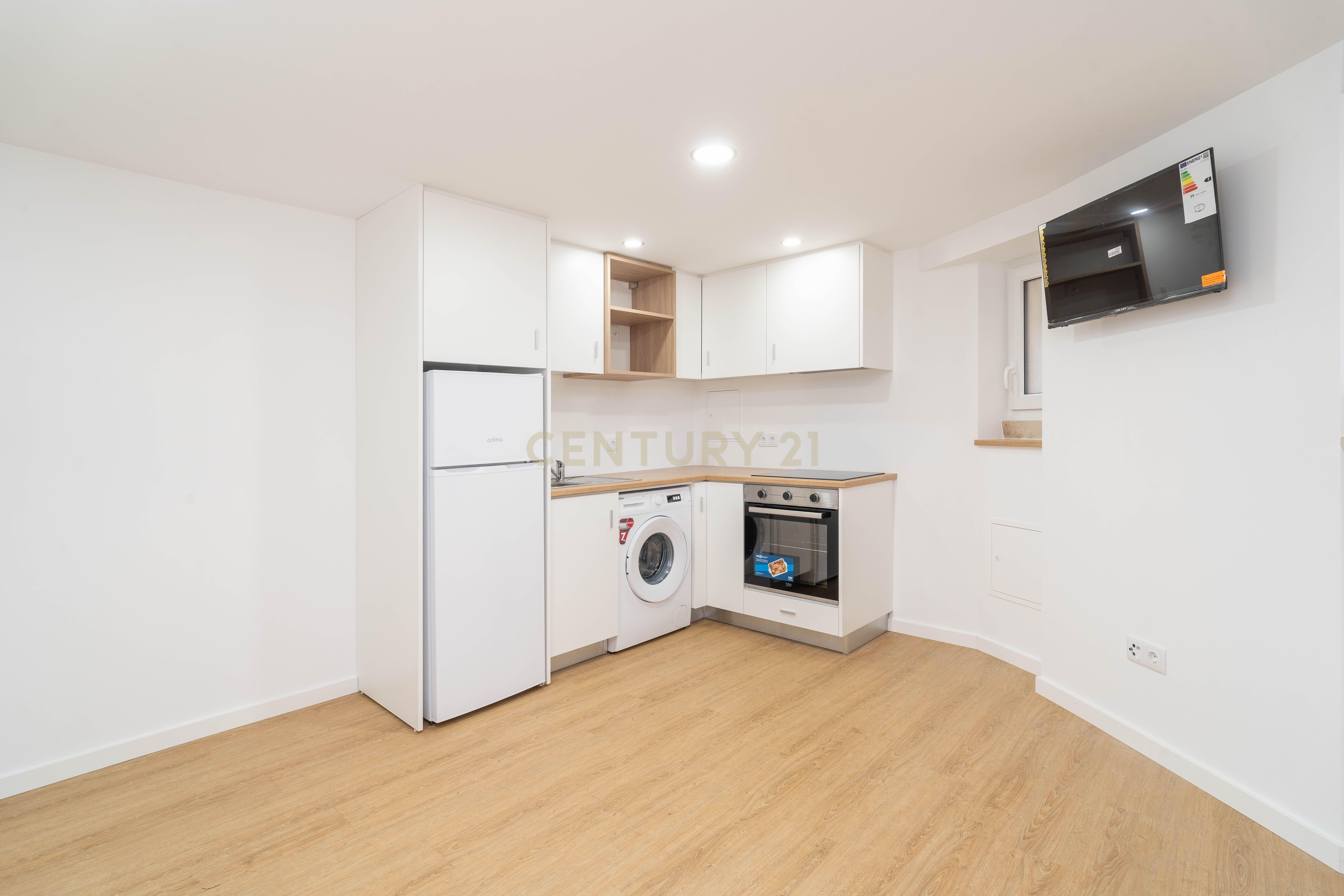 Fotografia 8 de Apartamento transformado em Dois estúdios junto à Praça da República