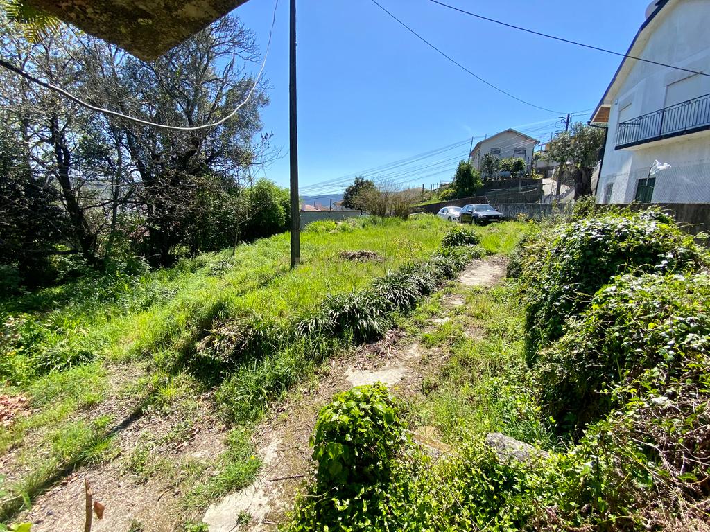 Terreno Ruína Povoa de lanhoso (Negociavel) - Image 33