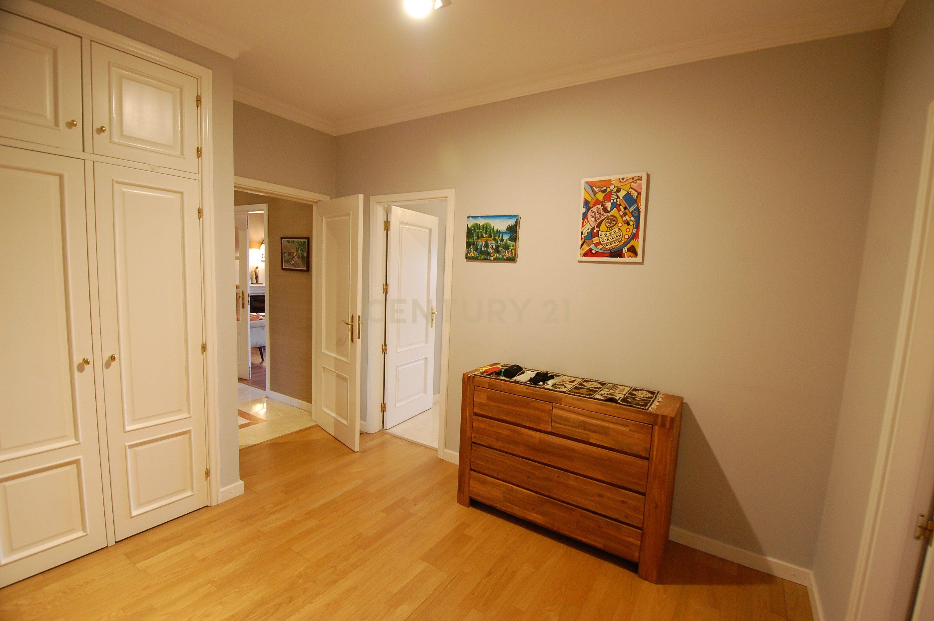 Apartamento T5 à venda em Sintra (Santa Maria e São Miguel, São Martinho e São Pedro de Penaferrim), Sintra — foto 17