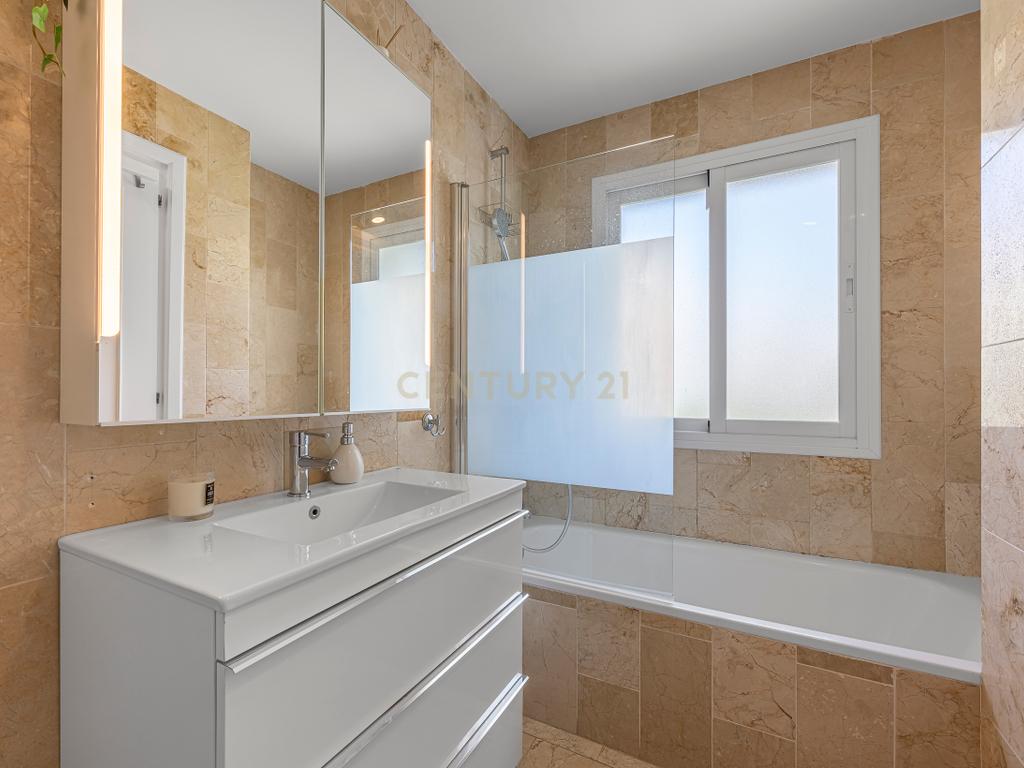  - Image 10