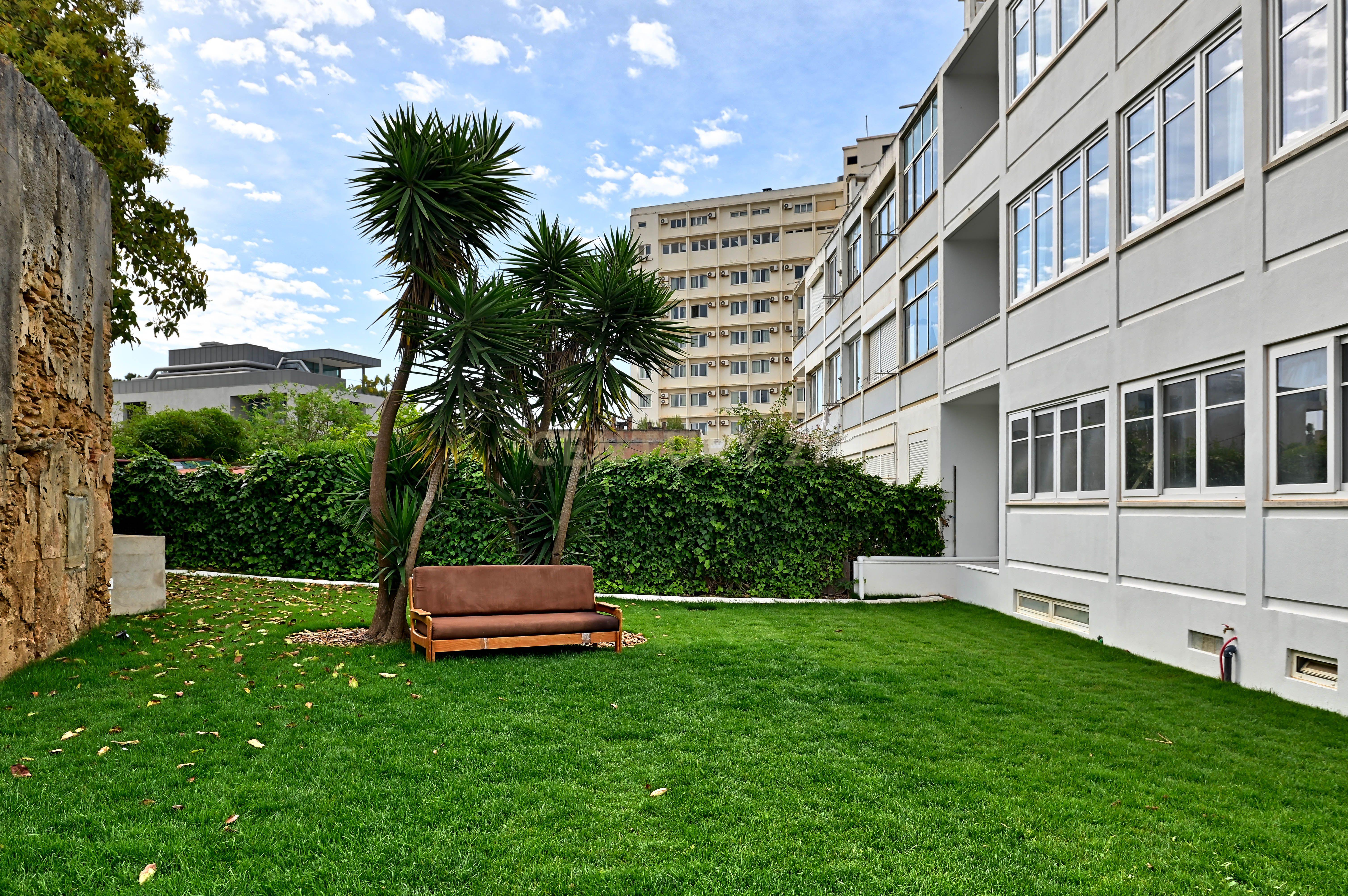 Fotografia 10 de Investimento - Oportunidade turn-key na Praça do Junqueiro – Carcavelos (Costa de Lisboa)