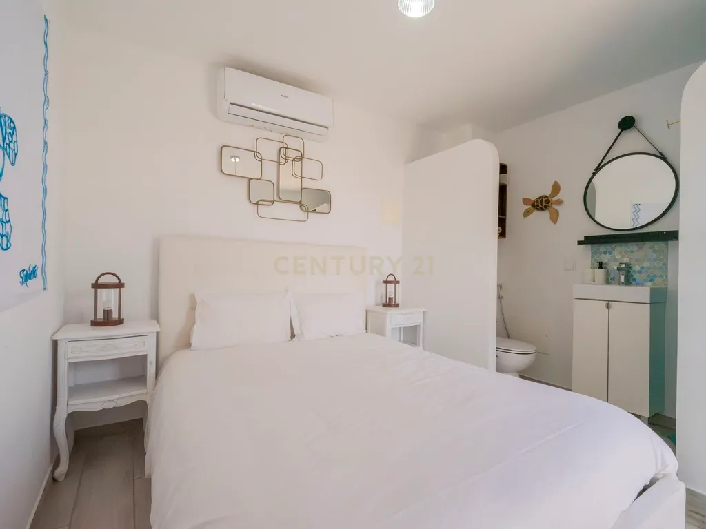 Casa Renovada T3-em Olhão na Baixa , Licença AL, Vista Panorâmica e Piscina - Image 35