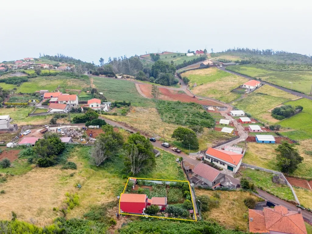 Moradia T1 proveniente de armazém agrícola habitável - Image 31