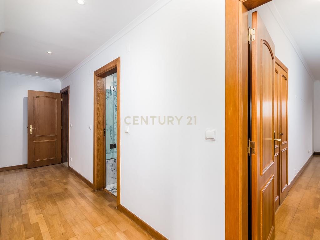 Apartamento T4 | Quinta Da Beloura - Image 20