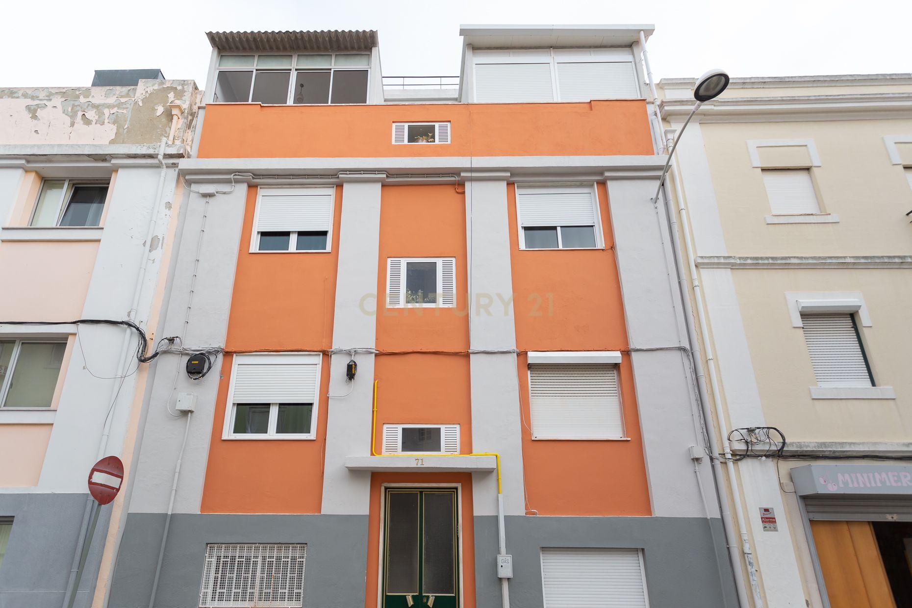 Apartamento T1+1 mobilado com Vista para o Rio em Lisboa - Image 28