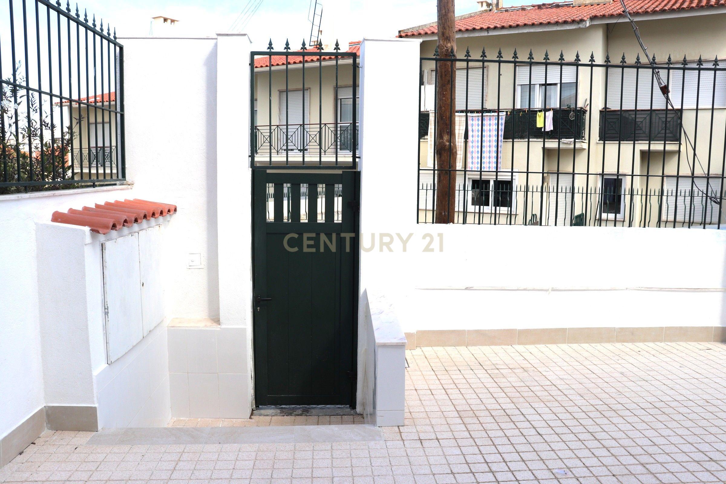 Moradia T1+1 nos Olivais Sul  - Image 25