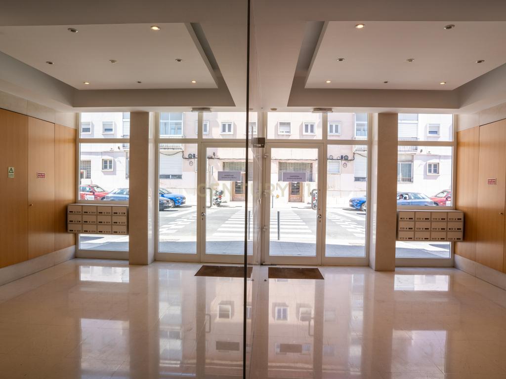 Apartamento com Terraço T2  de Charme em Benfica - Excelência e Conforto - Image 48