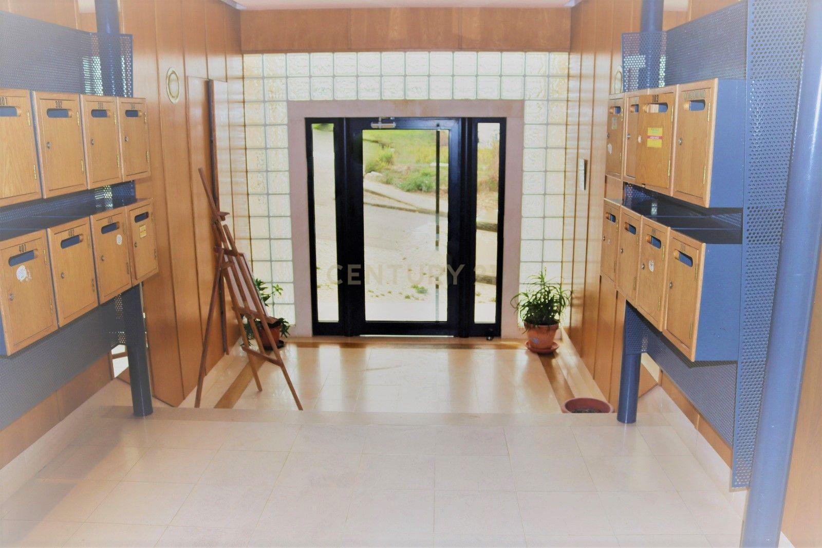 Apartamento T3 Remodelado c/ Garagem Arrecadação | Centro de Mafra - Image 19