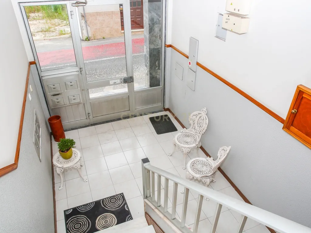 Prédio em Propriedade Total - Habitação e Comércio - Image 4