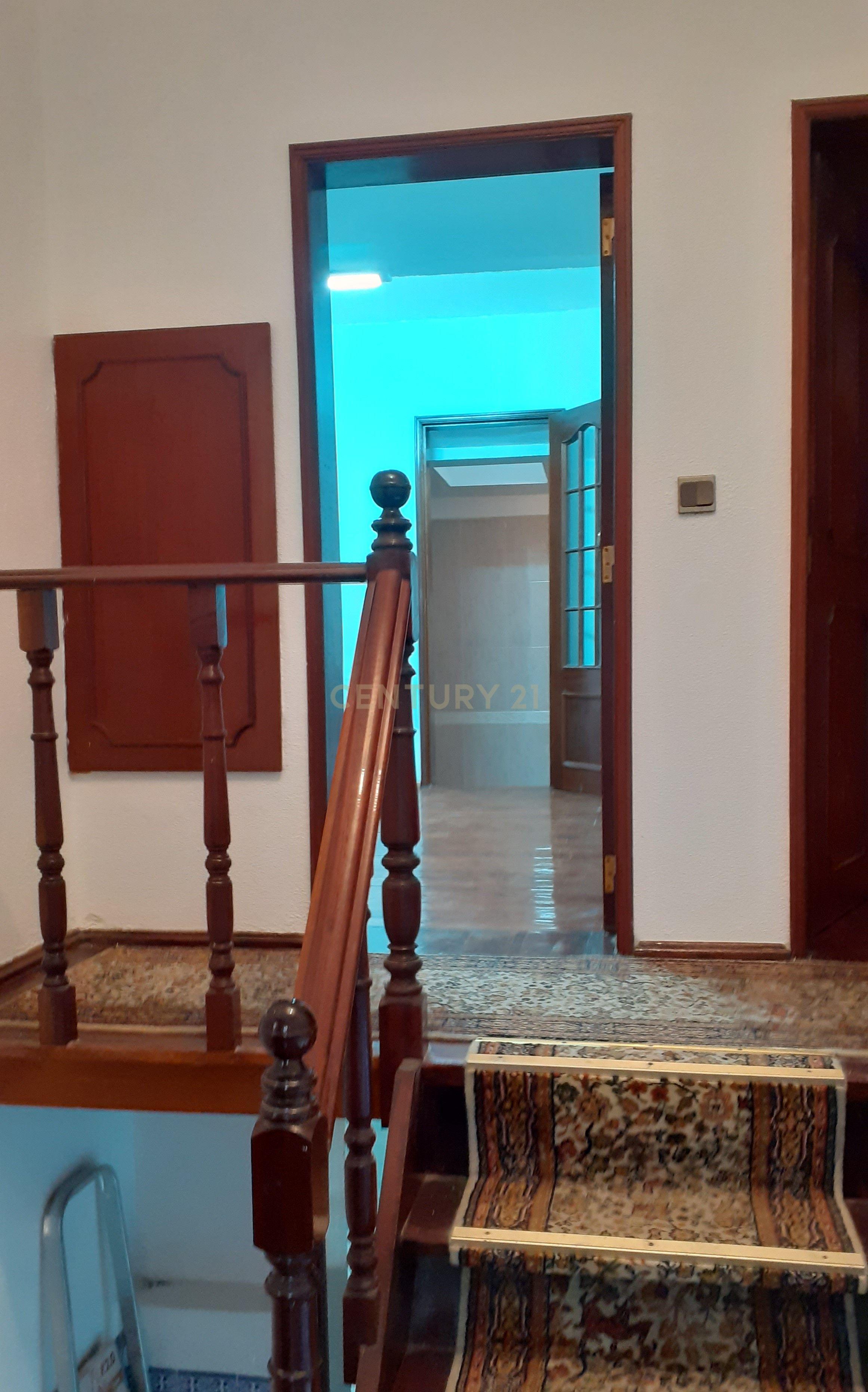 Apartamento T2 - Av. General Roçadas - Penha de França - Image 4