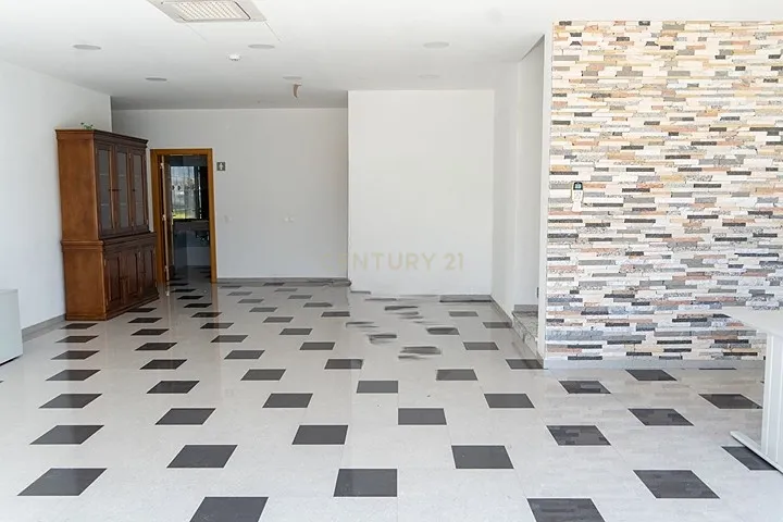 Armazém para venda em Zona Industrial | Alcabideche, Cascais. - Image 3